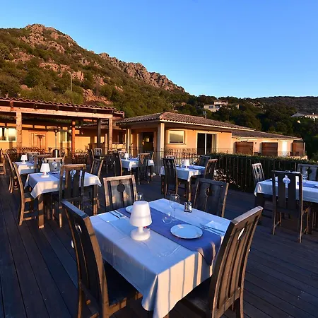 ル サン ロレンツォ ポルトヴェッキオ