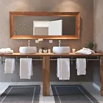 Le San Lorenzo Hotel 4*
